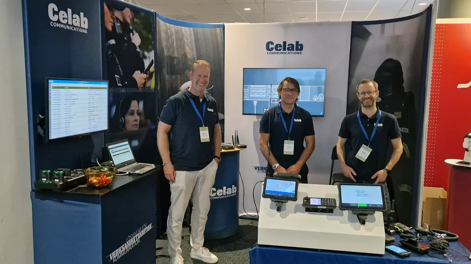 Bild på Celabs representanter i montern på FLISA-kongressen 2025 i Västerås.